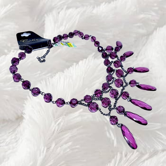 👣4/$20. Necklace with Amethyst Color Beads - Picture 3 of 6